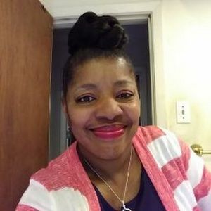 Meet your Posher, Cynthia